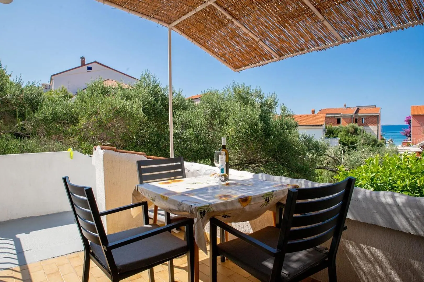 Apartments Pende 3122 Banjol Kroatië