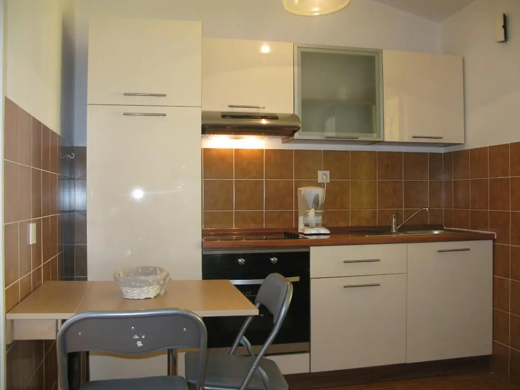 Apartments Pende 3122 Banjol Gasthuis